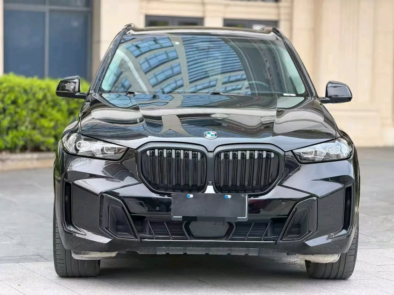 BMW 2023 X5 xDrive30Li 48V 2.0T exclusive m sports obsidian night suit automatic gear 2