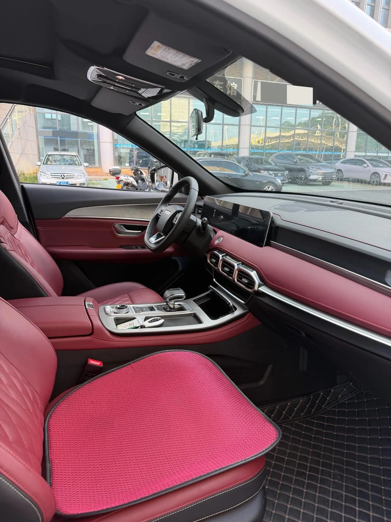 Jetour 2024 X70 PLUS 1.5T Champion Edition 7-seat Manual Gear 3