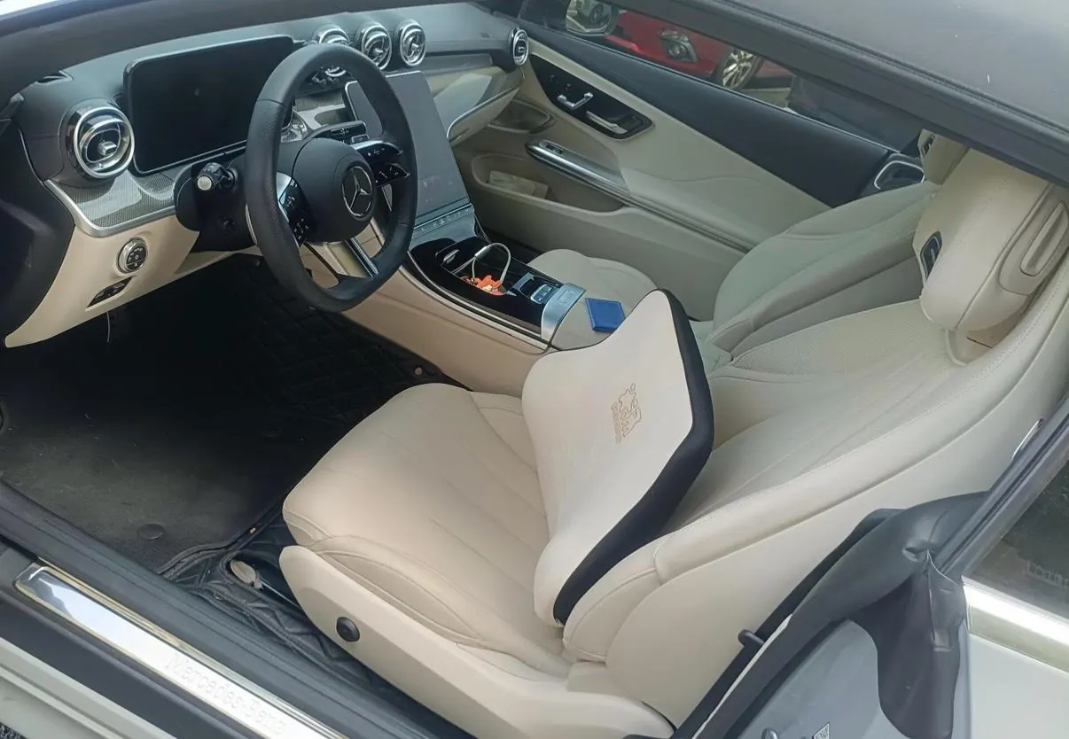 Mercedes Benz CLE (Imported) 2024 CLE 300 4MATIC Cabriolet 48V 2.0T Automatic 4