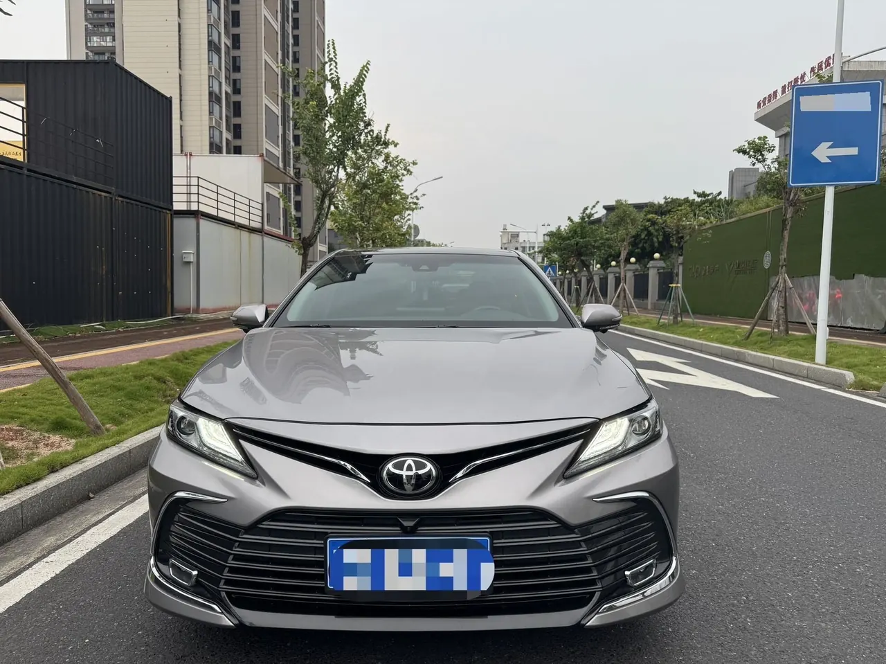 Toyota 2021 Camry 2.5G Deluxe Edition Automatic Gear 2