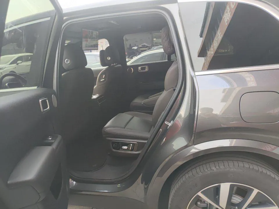 Li 2023 L8 Pro automatic gear 4