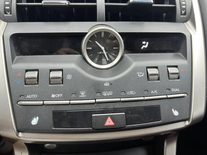 Lexus NX (Imported) 2020 NX200 2.0 Stepless Front Edition Automatic Gear 18