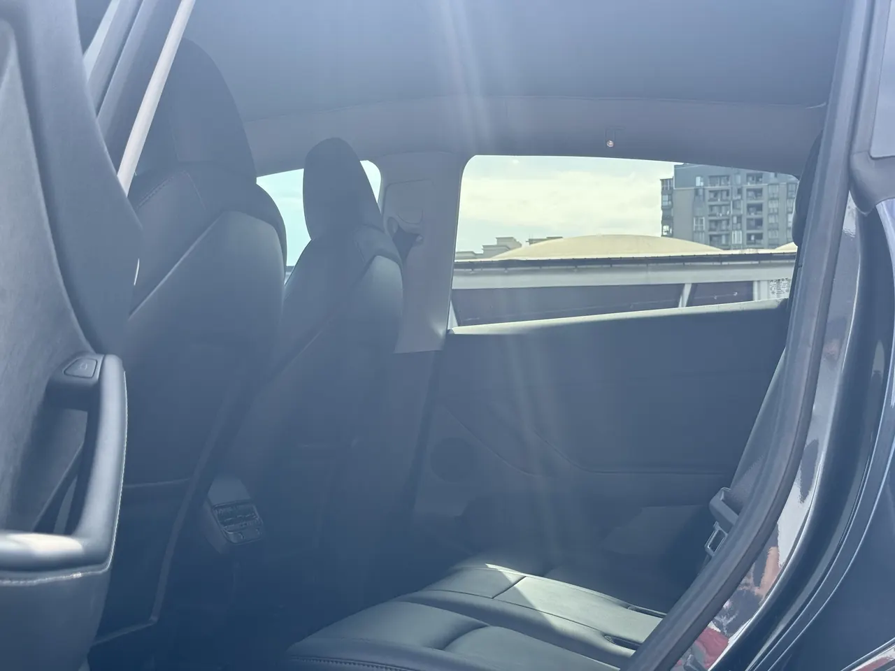 Tesla 2024 Model Y rear-wheel drive version automatic transmission 5