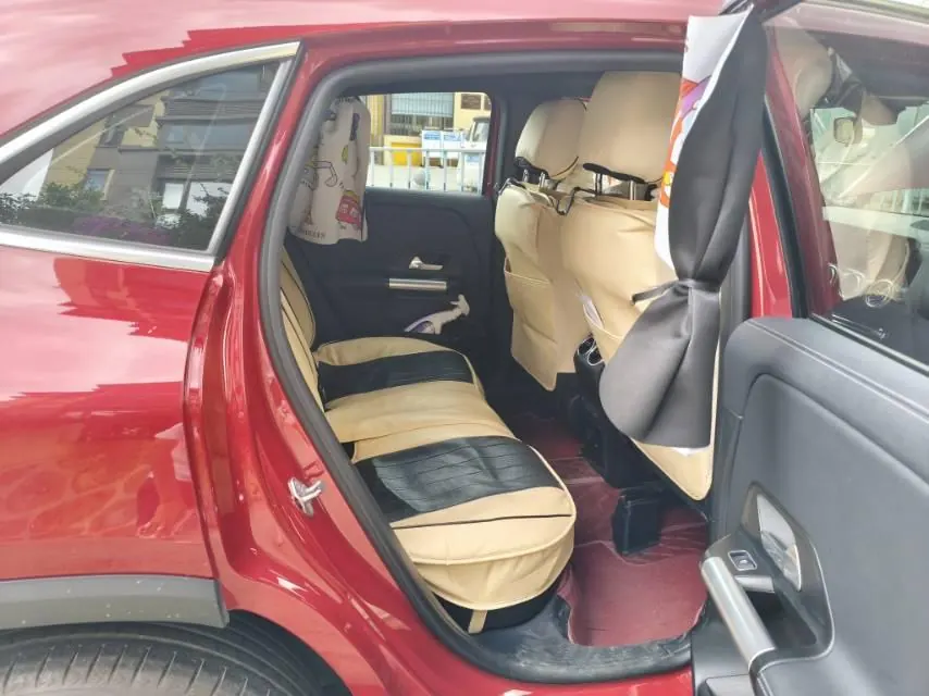 Mercedes Benz 2020 GLA 200 1.3T automatic gear 5