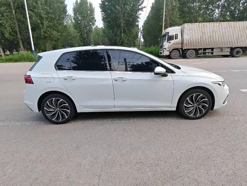 Volkswagen 2021 Golf 8 1.4TSI 280TSI 30th Anniversary Edition Automatic 3