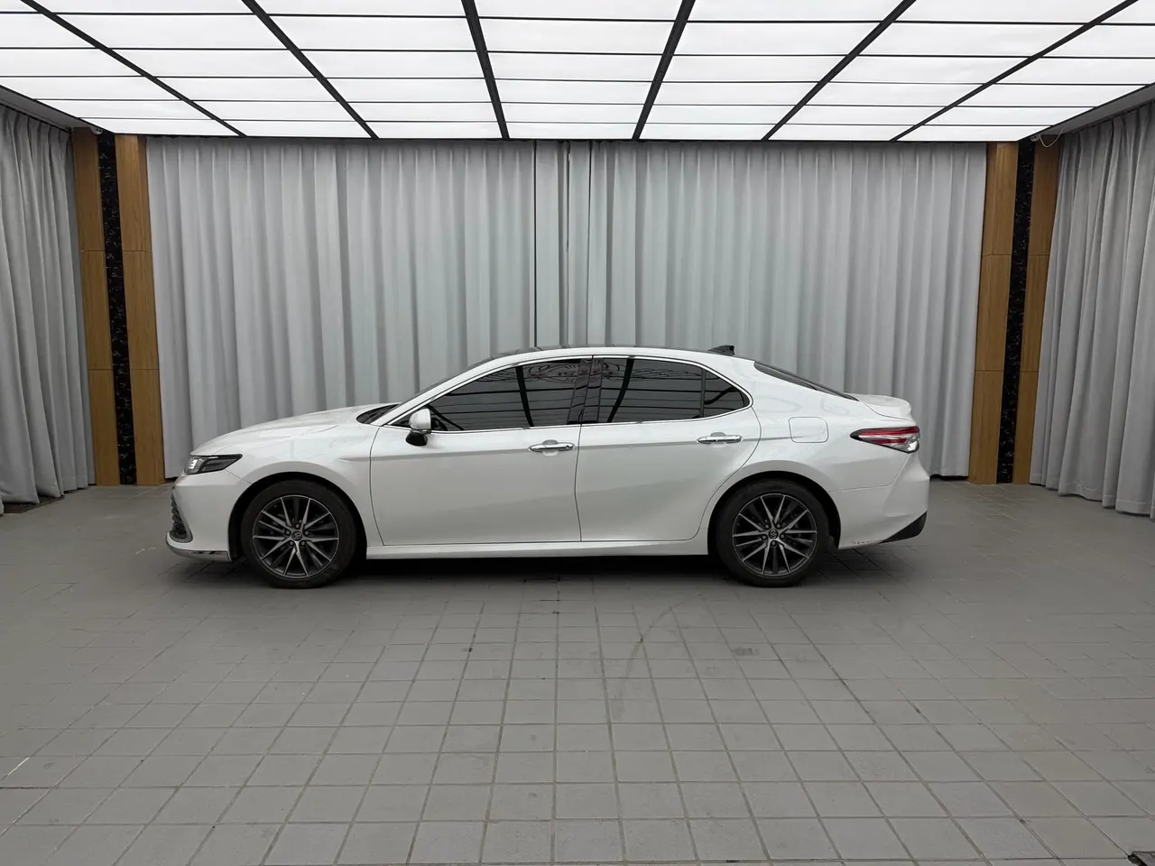 Toyota 2021 Camry 2.5G Deluxe Edition Automatic Gear 11