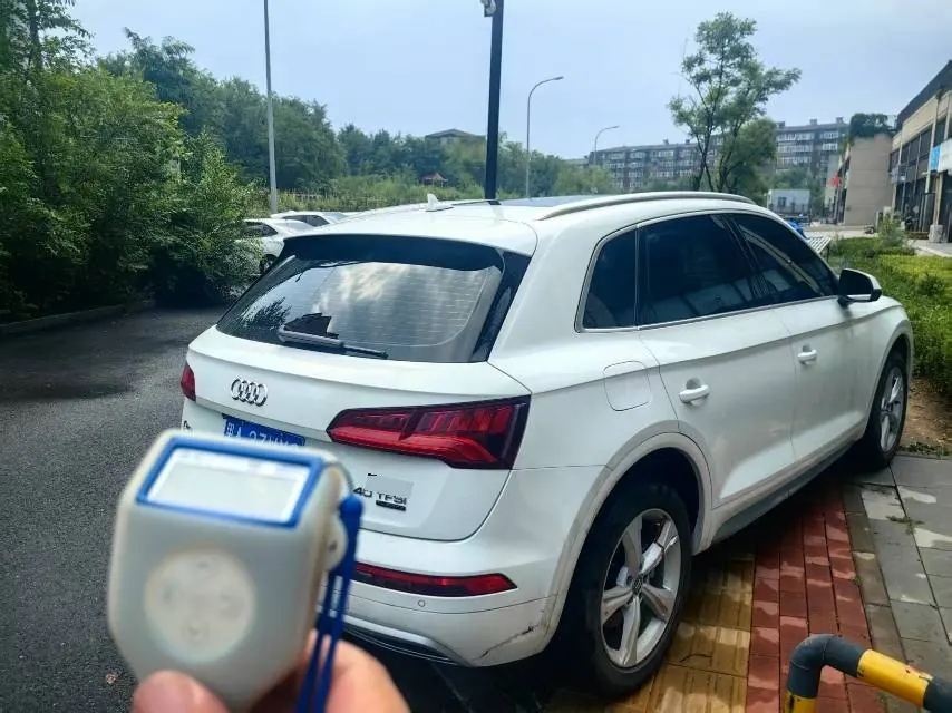 Audi 2020 Q5L 2.0TFSI 40TFSI enjoy aggressive automatic transmission 6