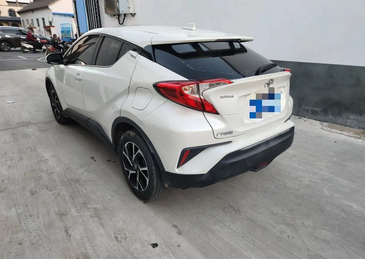Toyota 2020 C- HR 2.0 stepless leading version of automatic gear 8