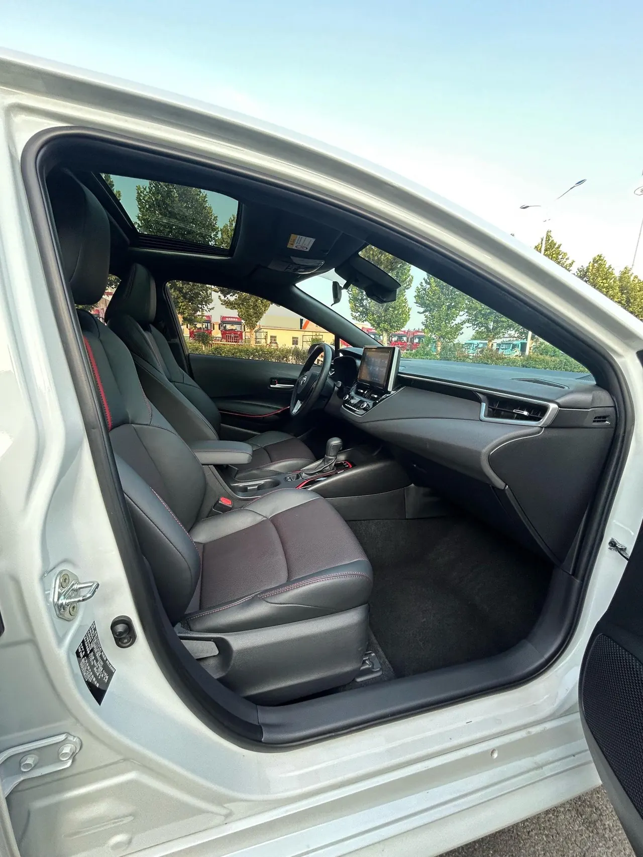 Toyota 2021 Lei Ling 1.2T Stepless 185T Sports Edition Automatic Gear 6