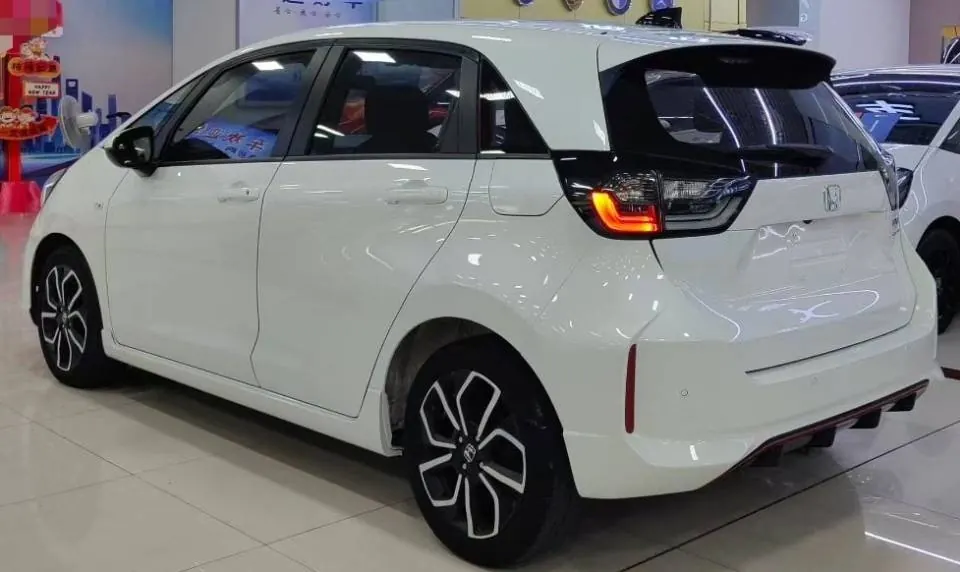 Honda 2021 LIFE 1.5 Stepless SPORT Cardiac Edition Automatic Gear 5