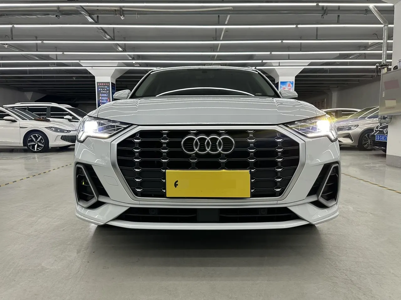 Audi 2023 Q3 1.4TFSI 35TFSI Fashion Dynamic Automatic 2