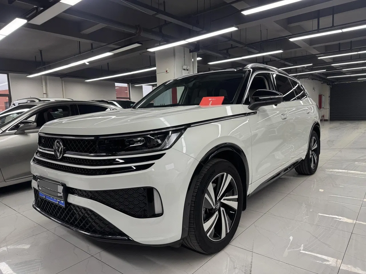 Open image lightbox: Volkswagen 2023 model tour R-Line 2.0TSI 380TSI four-wheel drive parade version automatic gear