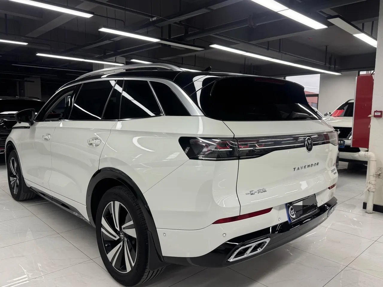 Volkswagen 2023 model tour R-Line 2.0TSI 380TSI four-wheel drive parade version automatic gear 13