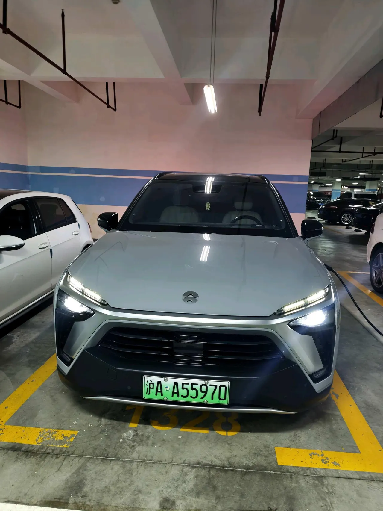 NIO 2020 ES8 benchmark 415KM 6-seat automatic gear 2