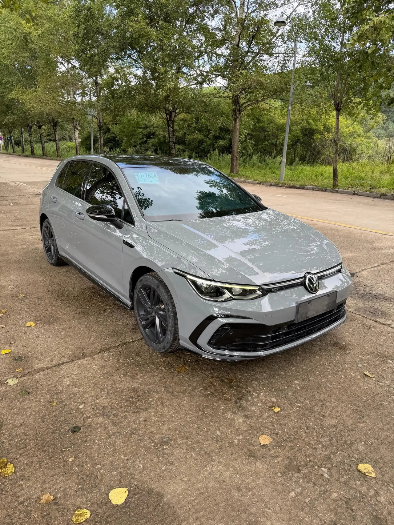 Volkswagen 2023 Golf 8 R-Line 1.4TSI 280TSI Lite Automatic 2