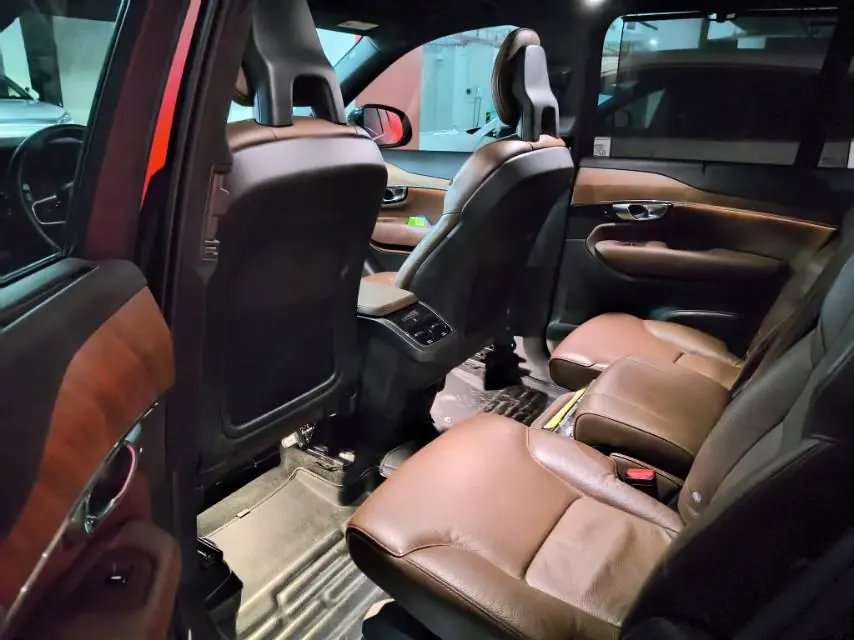 Volvo XC90 (Imported) 2021 XC90 48V 2.0T B6 Zhiyi Deluxe Edition 7-seat Automatic Gear 6