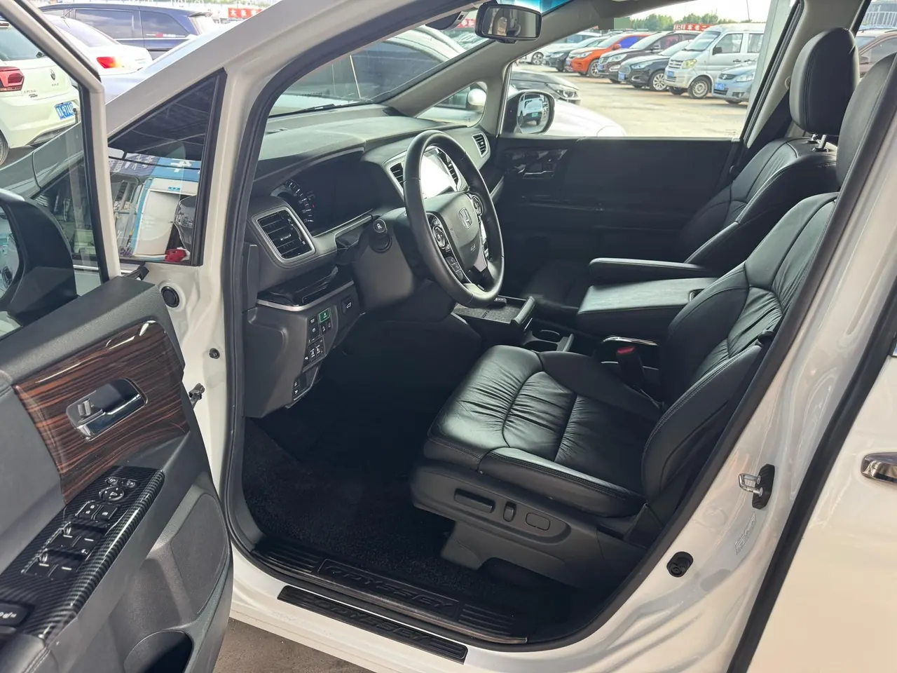 Honda 2021 Odyssey Hybrid 2.0 Stepless Sharp Extreme Edition Automatic Gear 6