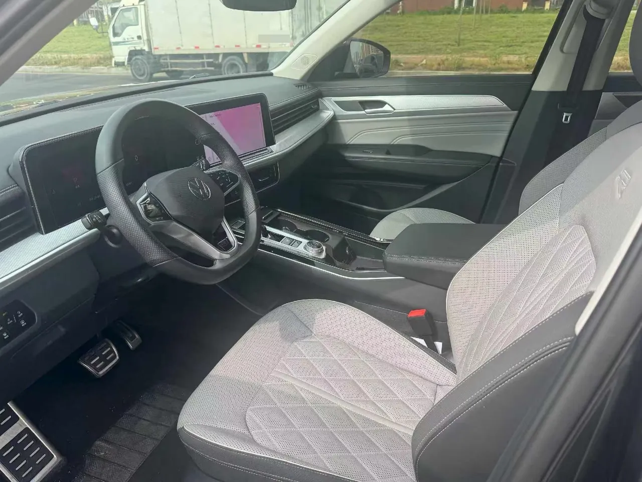 Volkswagen 2023 model tour R-Line 2.0TSI 380TSI four-wheel drive parade version automatic gear 4