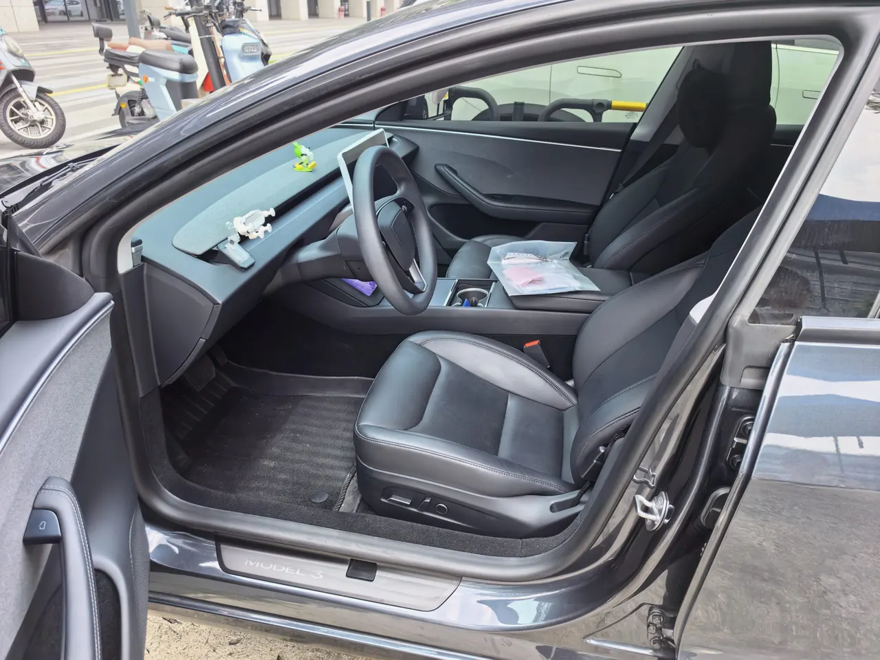 Tesla 2023 Model 3 Rejuvenation Edition Rear Wheel Drive Automatic Transmission 4