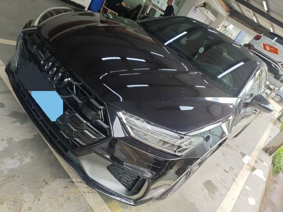 Audi 2024 A7L 2.0TFSI 45TFSI Quattro Black Samurai Edition Automatic Gear 4