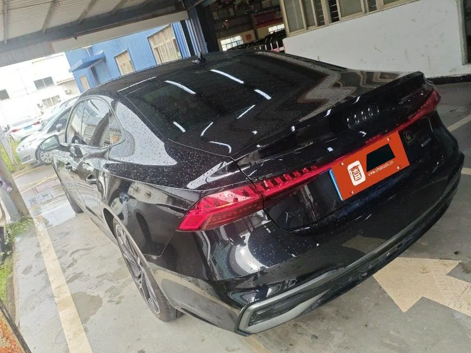 Audi 2024 A7L 2.0TFSI 45TFSI Quattro Black Samurai Edition Automatic Gear 6