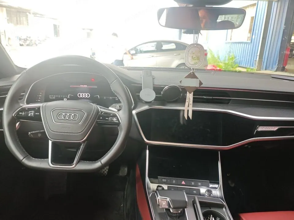 Audi 2024 A7L 2.0TFSI 45TFSI Quattro Black Samurai Edition Automatic Gear 7