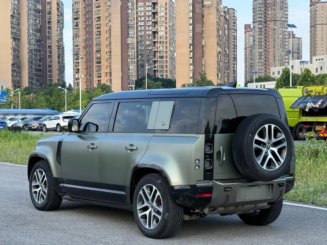 Land Rover guards (imported) 2021 guards 110 48V 3.0T X P400 automatic gear 9