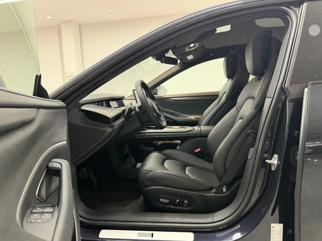MI 2024 SU 7 830km Rear Drive Ultra Long Endurance High-end Smart Drive Pro Edition Automatic Gear 4