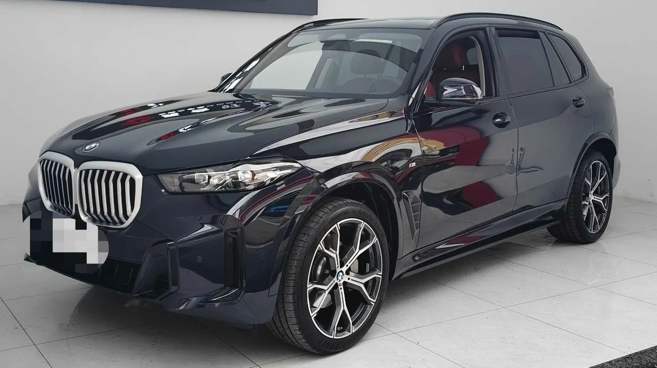 Open image lightbox: BMW 2023 X5 xDrive30Li 48V 2.0T exclusive M sports suit automatic gear