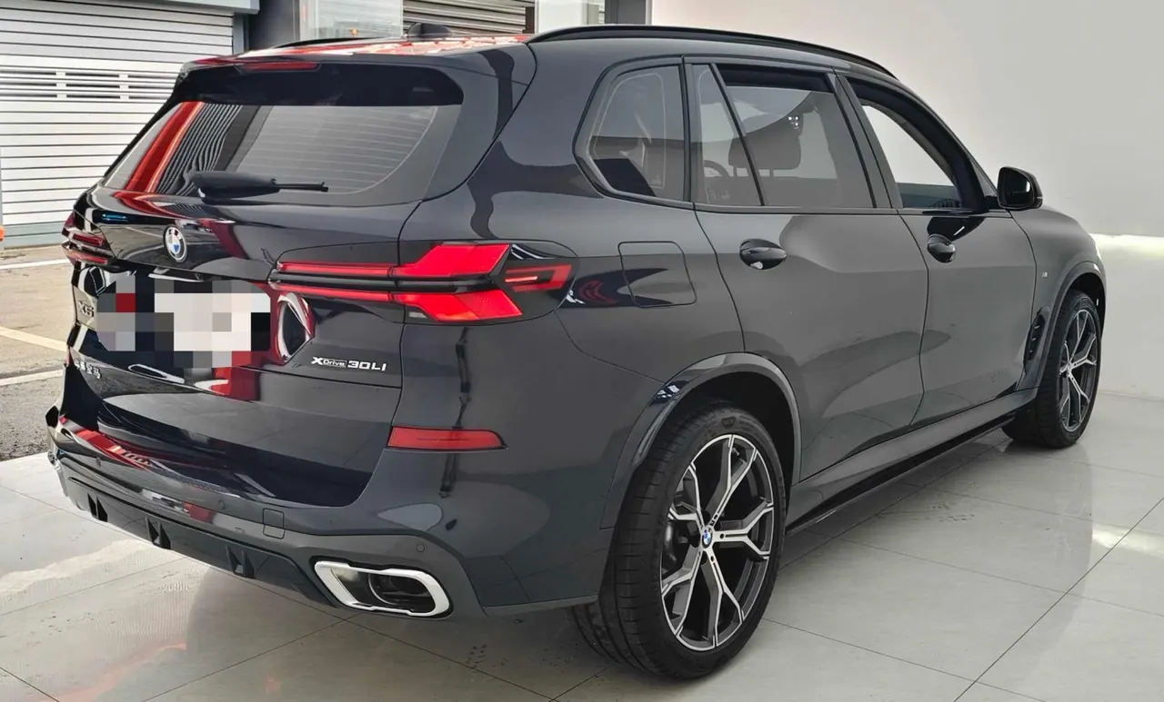 BMW 2023 X5 xDrive30Li 48V 2.0T exclusive M sports suit automatic gear 7