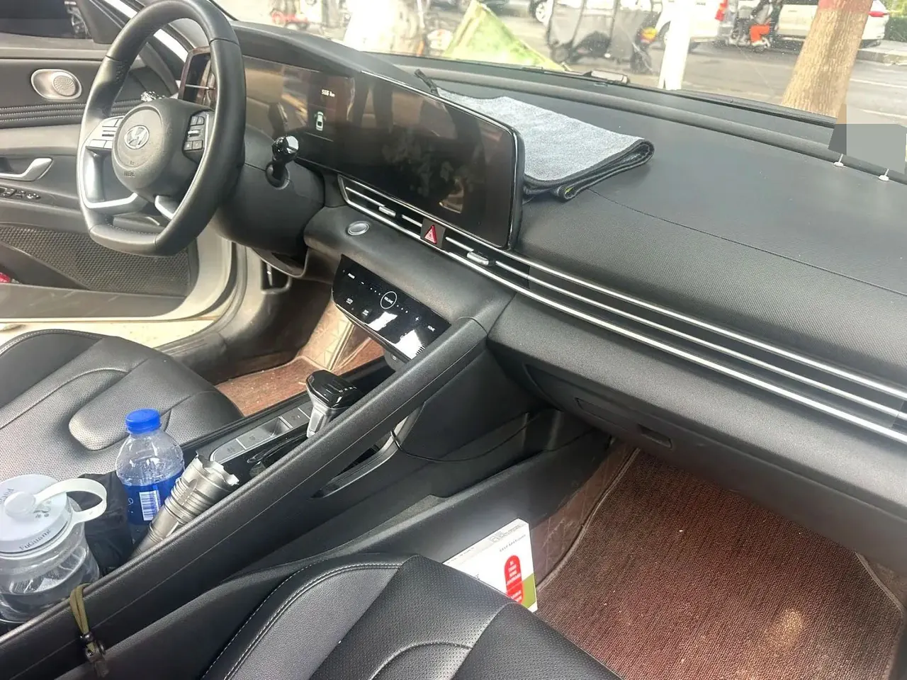 Hyundai 2023 Elantra -3-compartment 1.4TGDi 240TGDi N Line LUX Premium Automatic 2
