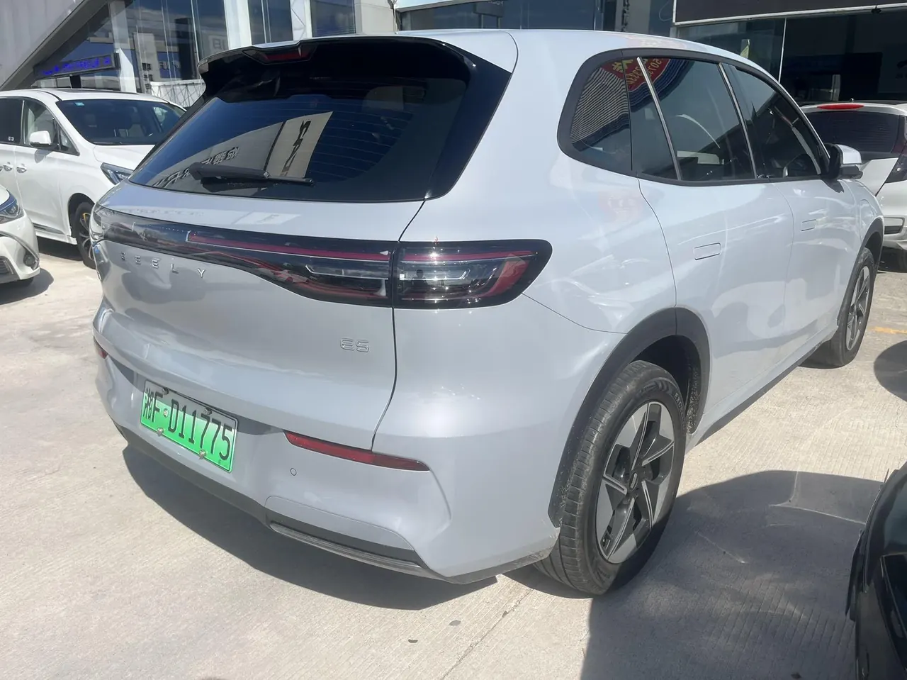 Geely Galaxy 2024 E 5 440Km Discovery Edition Automatic Gear 3