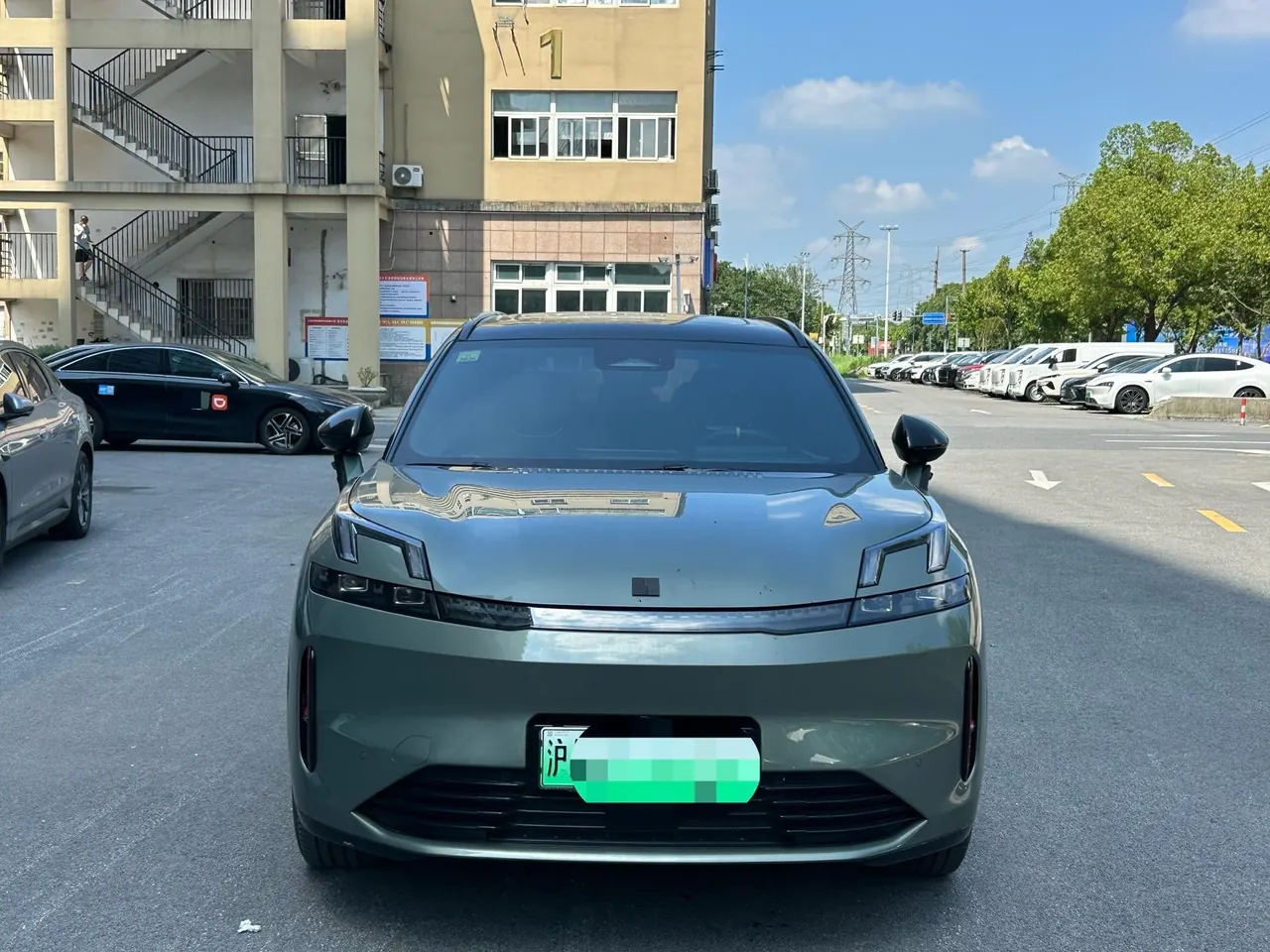 LYNK&amp;CO 2023 LYNK&amp;CO 08 EM-P 1.5T 220km four-wheel drive performance Halo automatic gear 2