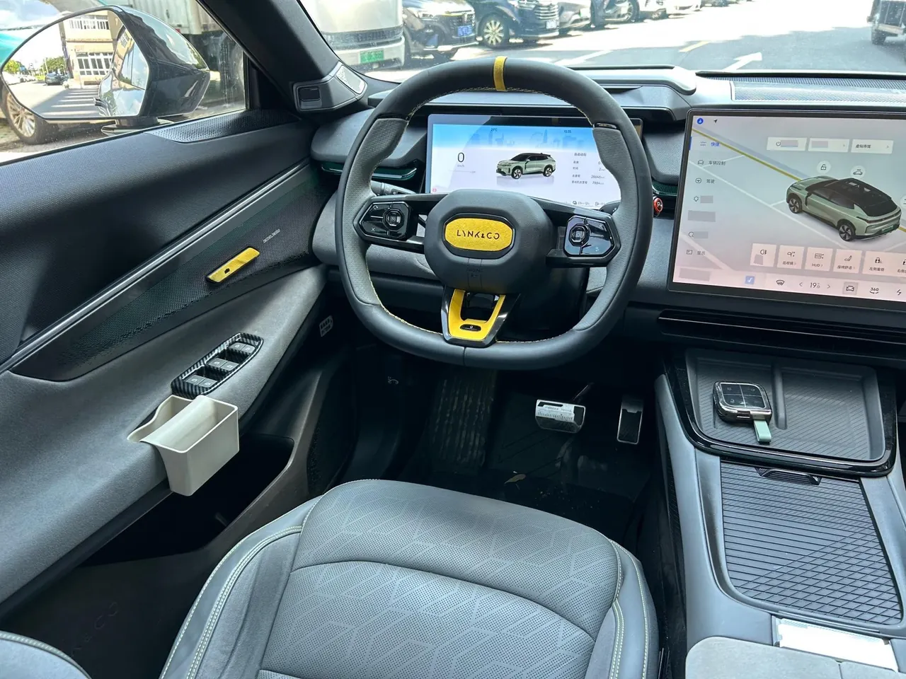 LYNK&amp;CO 2023 LYNK&amp;CO 08 EM-P 1.5T 220km four-wheel drive performance Halo automatic gear 8