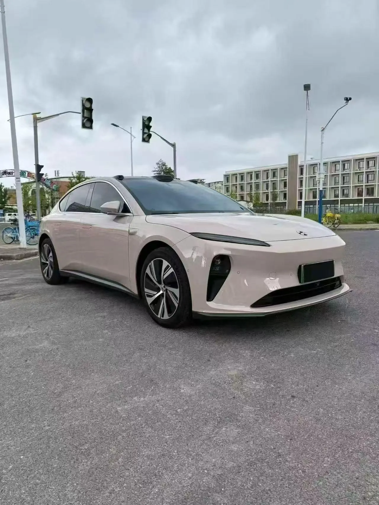 NIO 2024 ET5 75kWh automatic gear 3