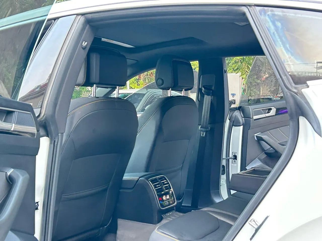 Volkswagen 2023 CC 2.0TSI 380TSI eye-catching automatic gear 2