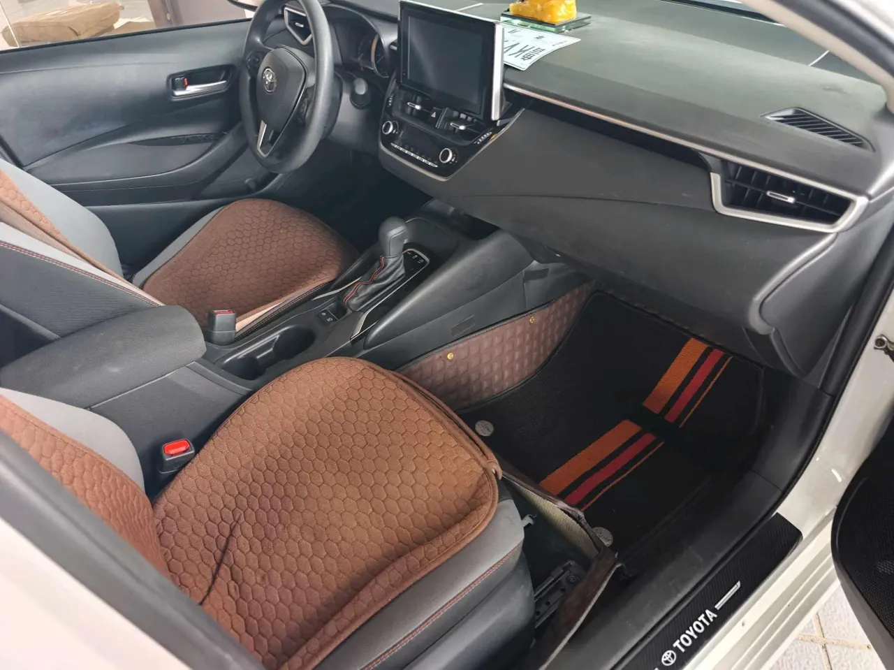 Toyota 2021 corolla 1.2T stepless elite PLUS version of automatic gear 11