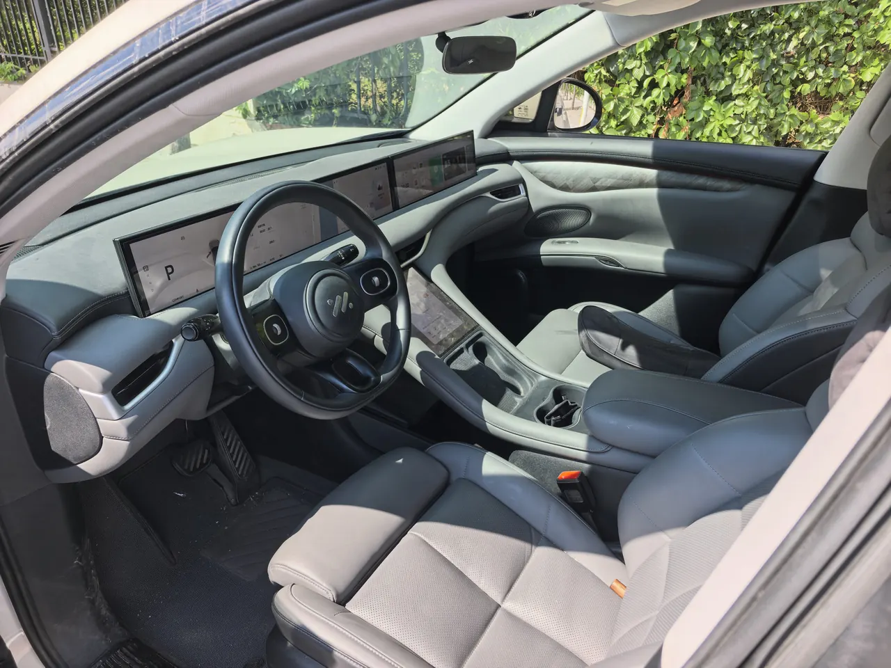 IM 2023 IM LS6 Max Standard Edition Automatic Gear 8