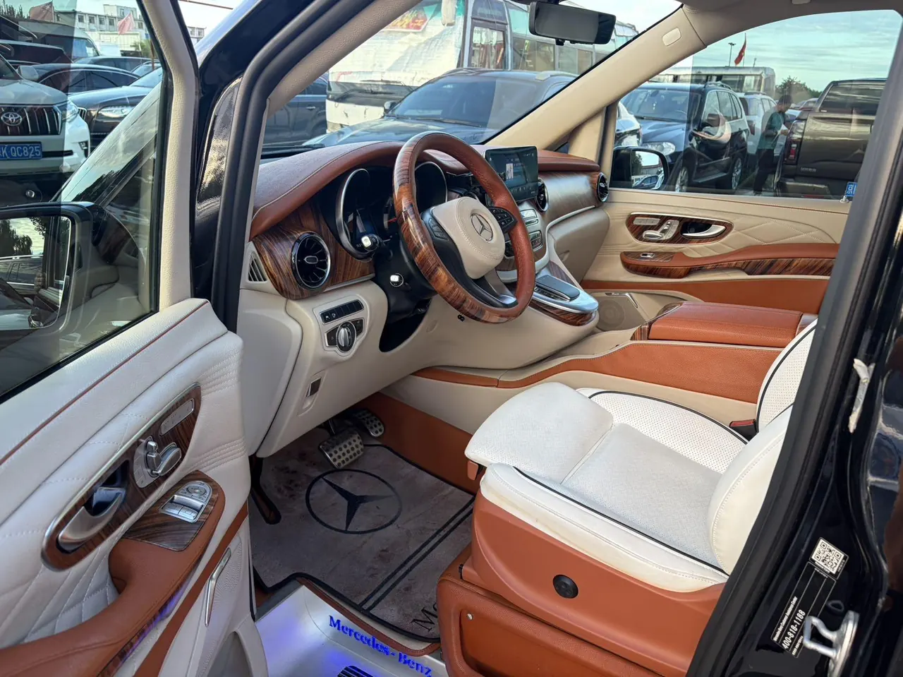 Mercedes Benz V 2021V 260 L 2.0T Deluxe Edition Automatic Gear 5