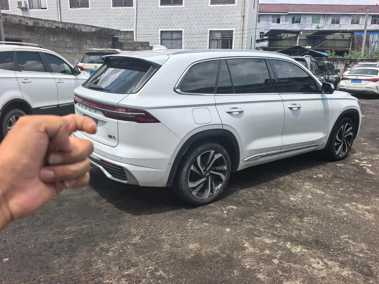 Geely 2021 XingyueL (Monjaro) 2.0TD EVO Two-Drive Flagship Automatic Gear 3
