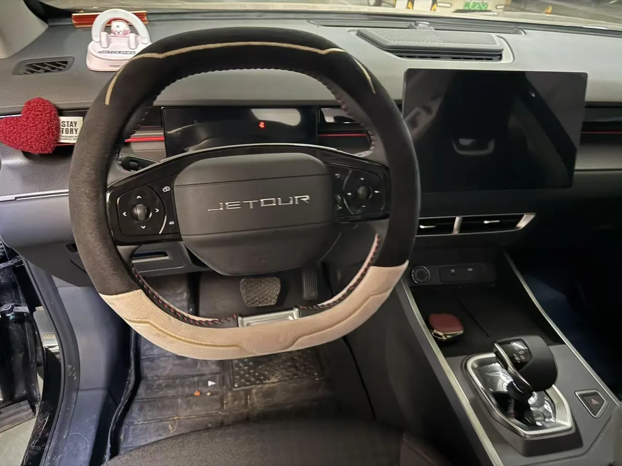 Jetour 2025 Dasheng 1.5T Deluxe Edition Automatic Gear 4