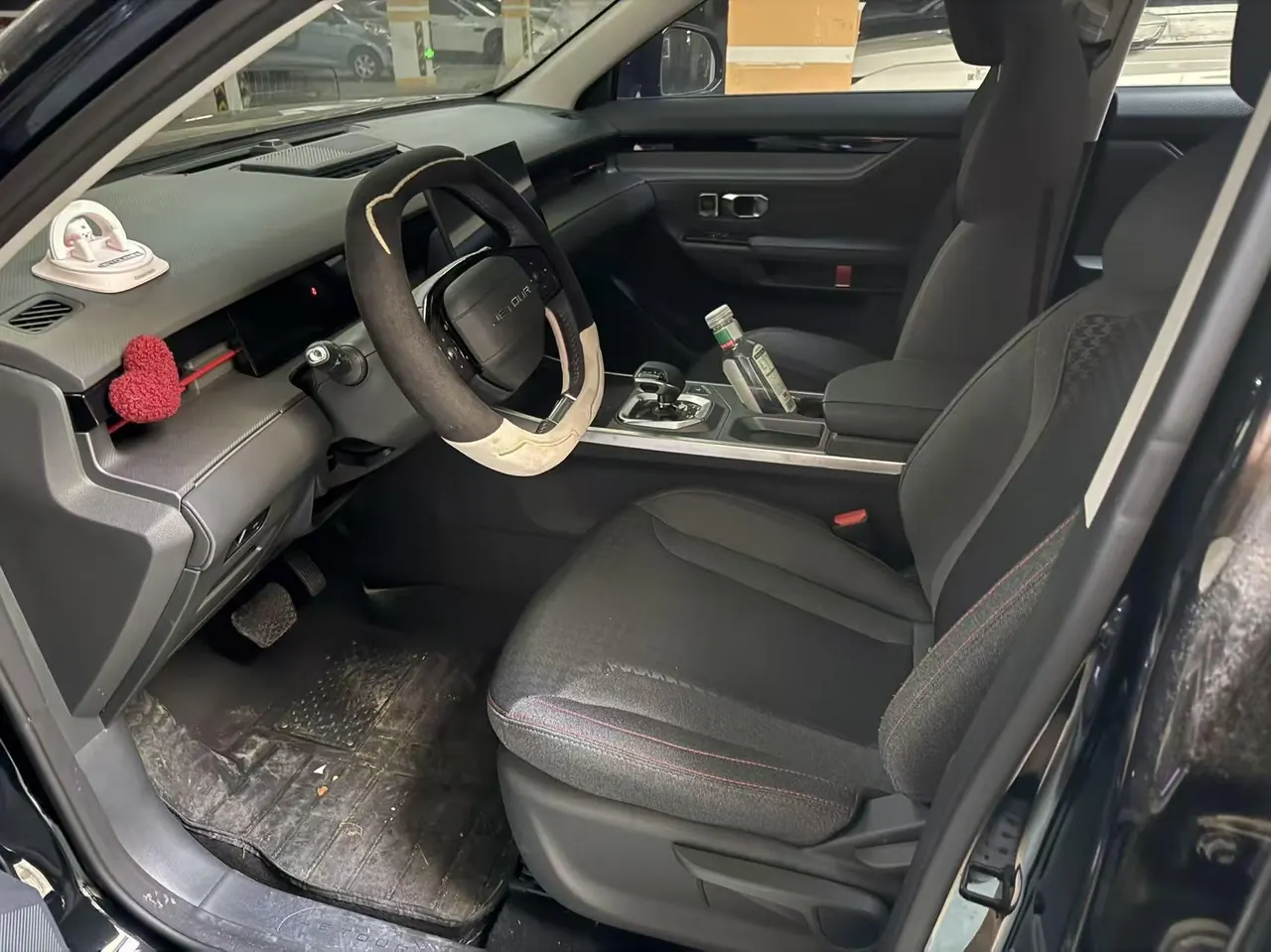 Jetour 2025 Dasheng 1.5T Deluxe Edition Automatic Gear 5