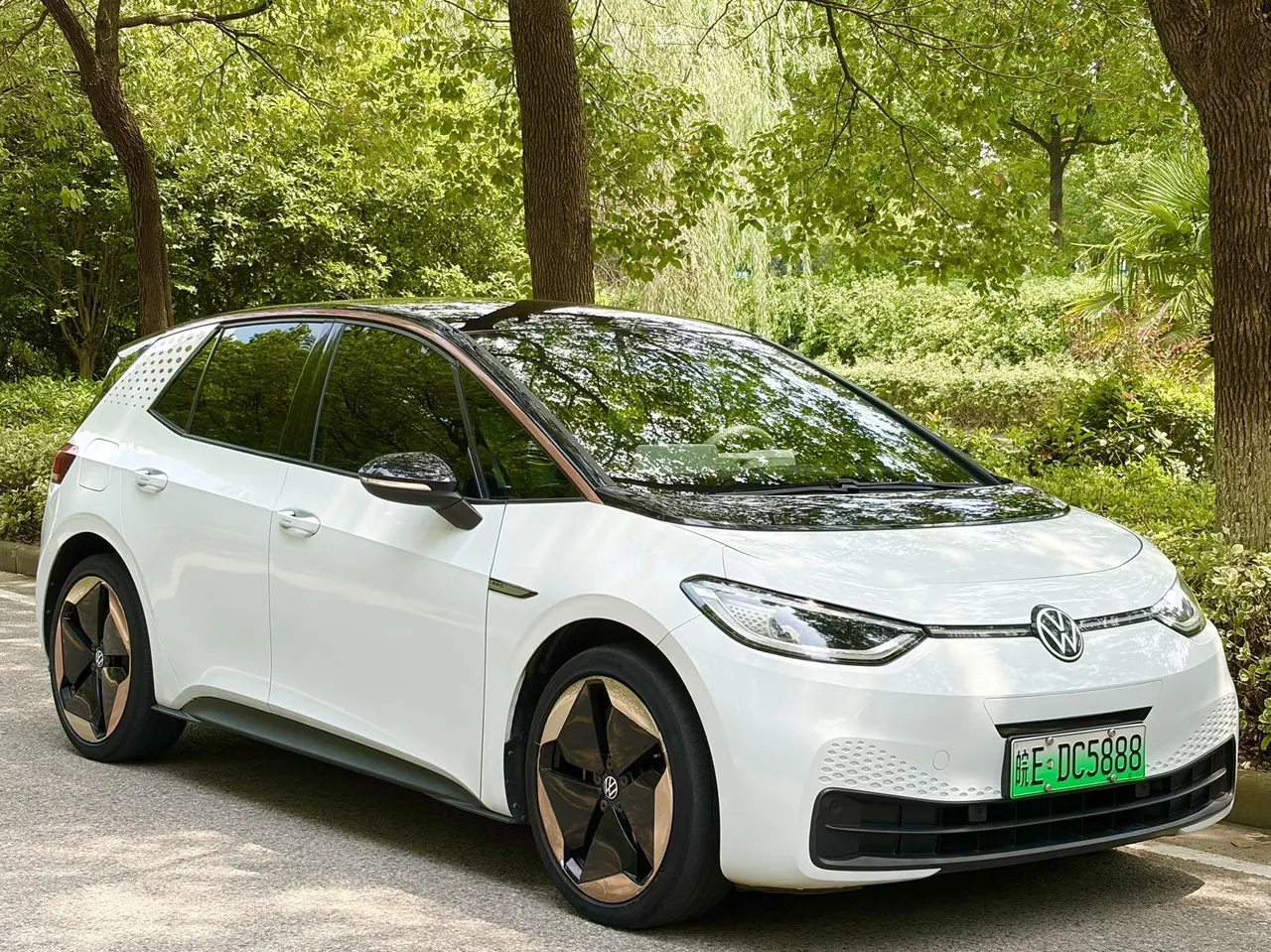 Volkswagen 2021 ID. 3 Pro Extremely Intelligent Automatic 2
