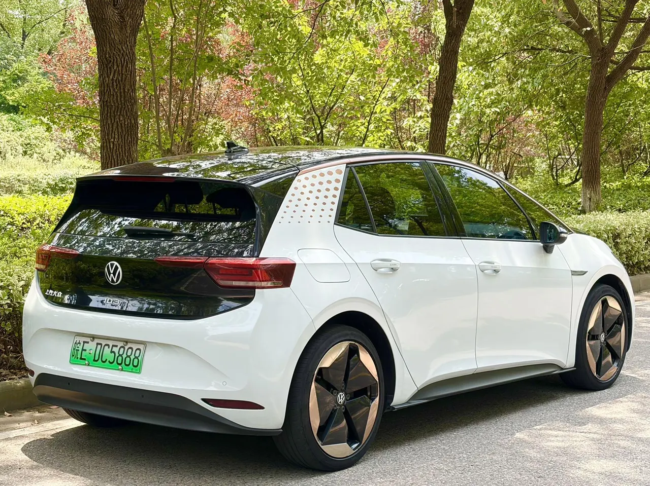 Volkswagen 2021 ID. 3 Pro Extremely Intelligent Automatic 3