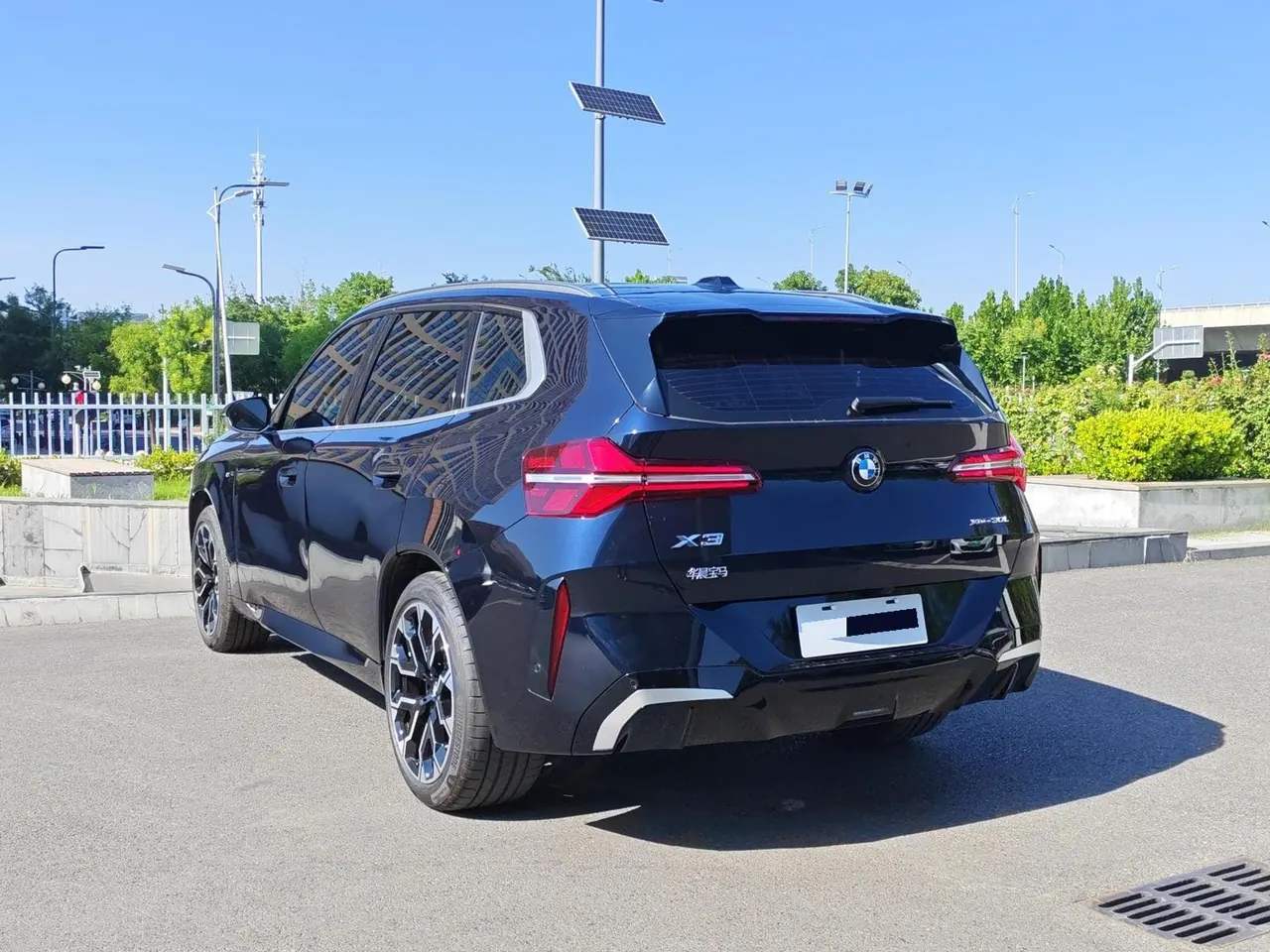 BMW 2025 X3 xDrive30L 2.0T Leading M Sports Suit Automatic Gear 6