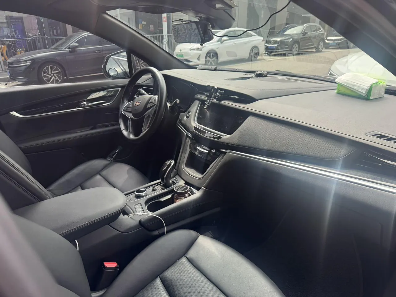 Cadillac 2020 XT5 2.0T 28T 4-wheel drive luxury automatic gear 2