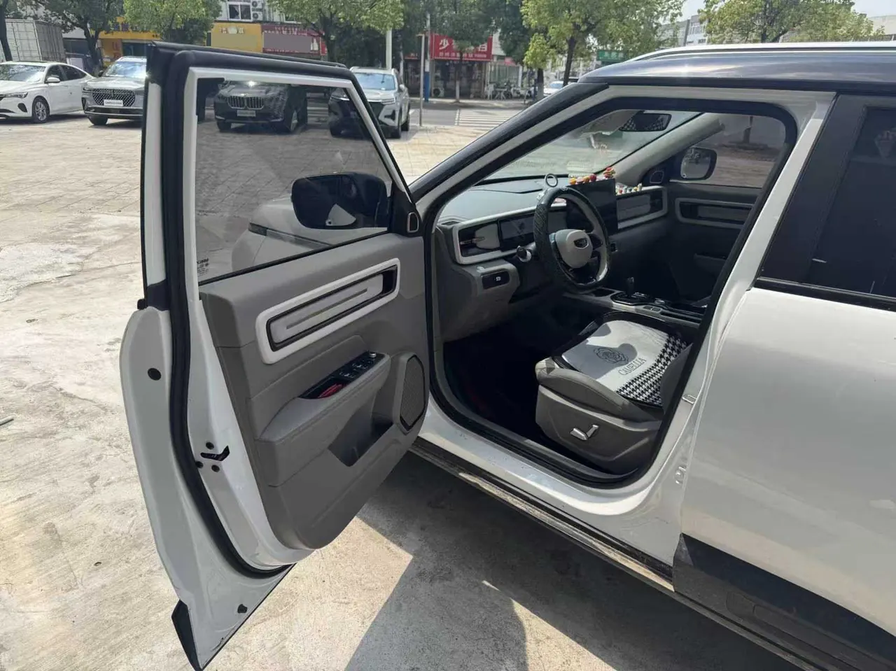 Geely 2026 model Icon 1.5TD Chocolate Elegant Edition, automatic transmission 2