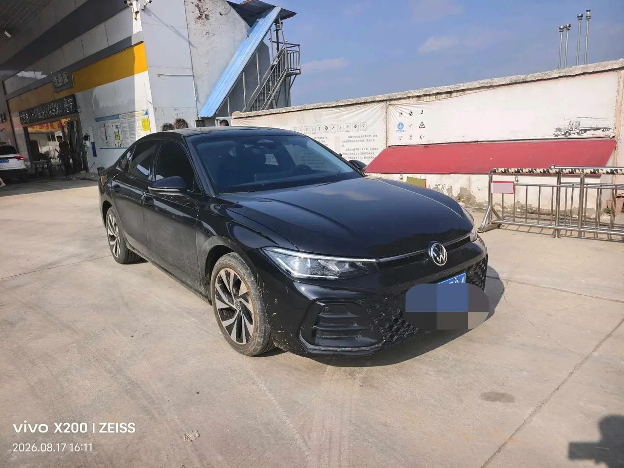 Volkswagen 2025 Passat Pro 2.0TSI 380TSI Longyun Edition Automatic Gear 5