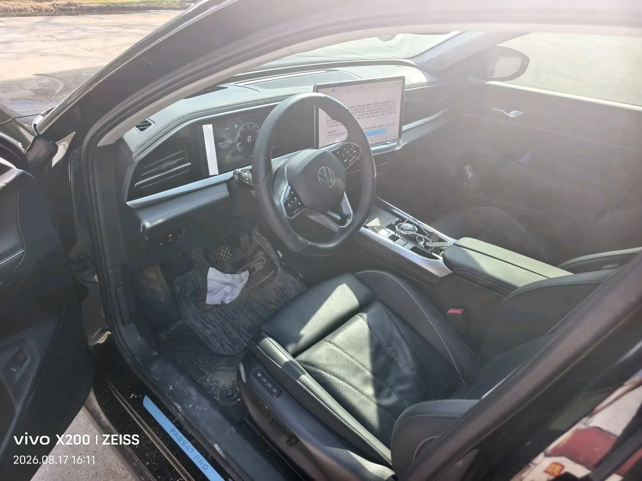 Volkswagen 2025 Passat Pro 2.0TSI 380TSI Longyun Edition Automatic Gear 7