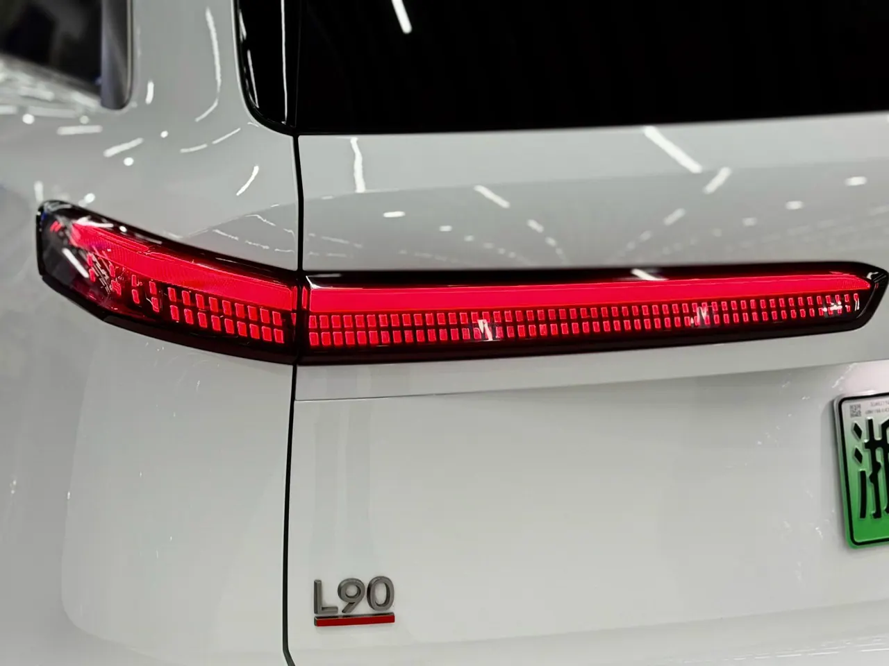 ONVO 2025 L90 Ultra Six‑Seater Automatic 16